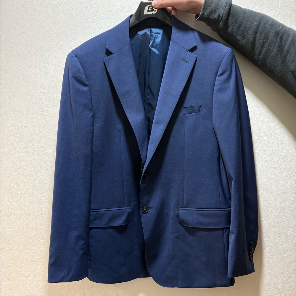 Men's Calvin Klein suit